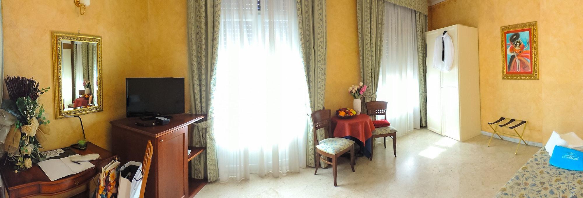 Hotel Lungomare Reggio de Calabre Extérieur photo