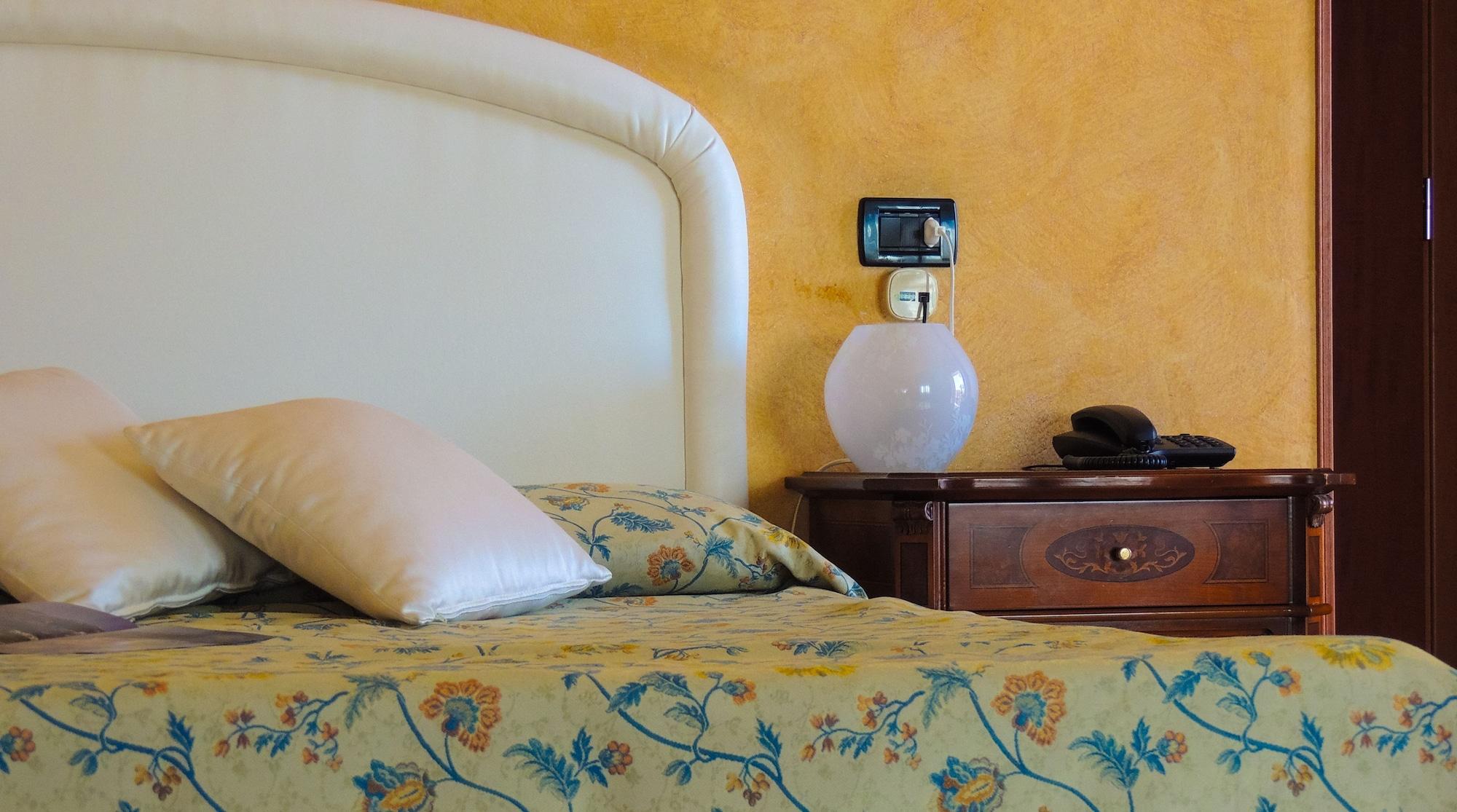 Hotel Lungomare Reggio de Calabre Extérieur photo