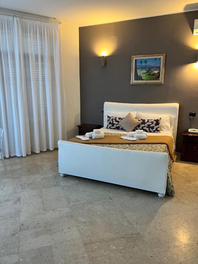 Hotel Lungomare Reggio de Calabre Extérieur photo