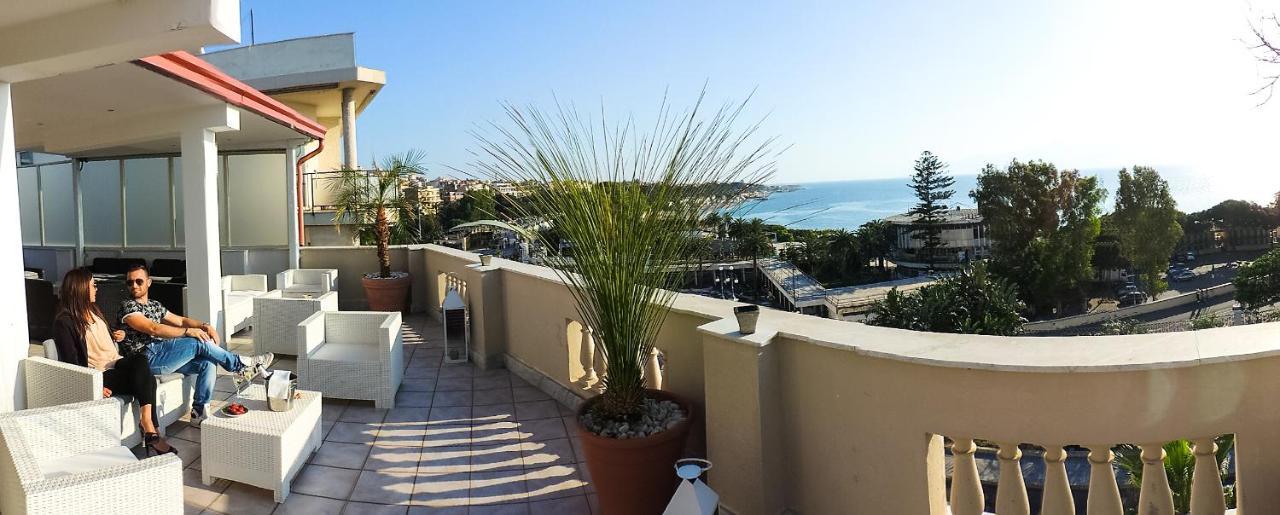 Hotel Lungomare Reggio de Calabre Extérieur photo