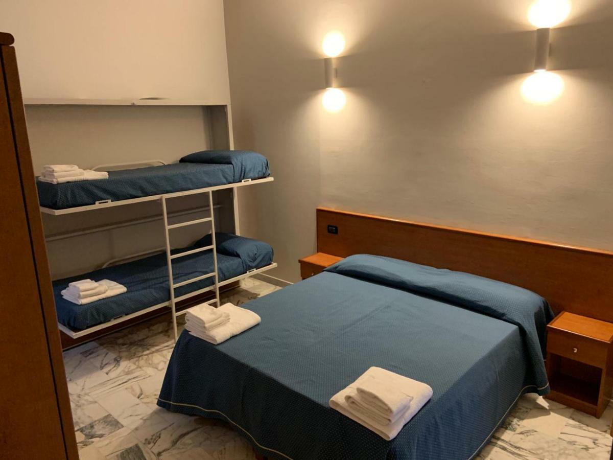 Hotel Lungomare Reggio de Calabre Extérieur photo