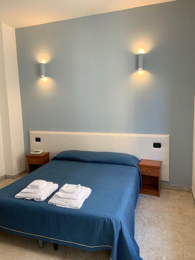 Hotel Lungomare Reggio de Calabre Extérieur photo