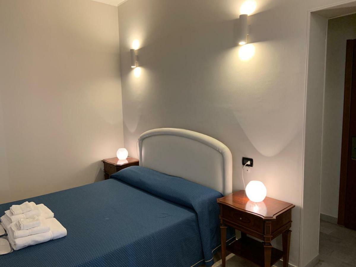 Hotel Lungomare Reggio de Calabre Extérieur photo