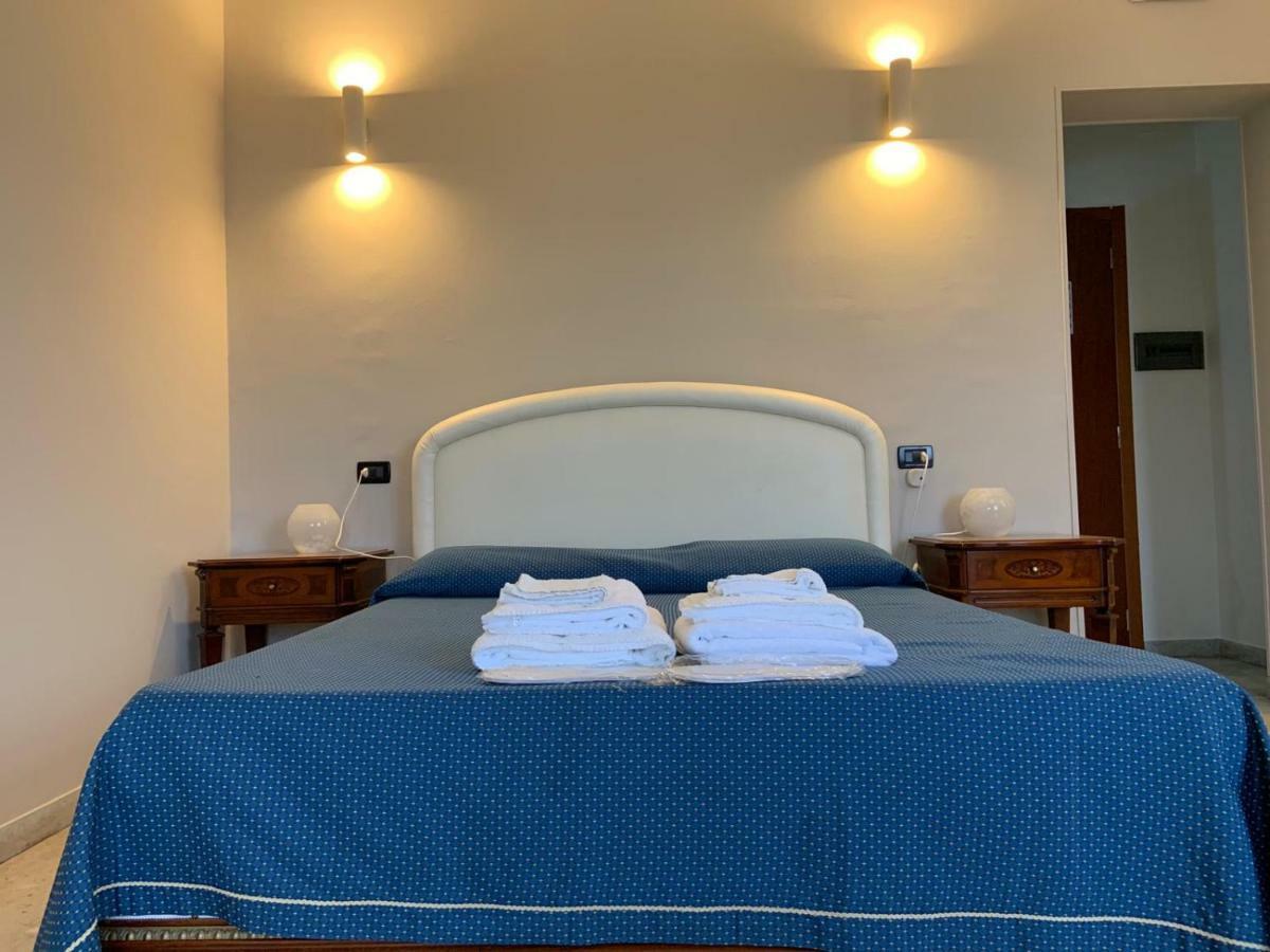 Hotel Lungomare Reggio de Calabre Extérieur photo