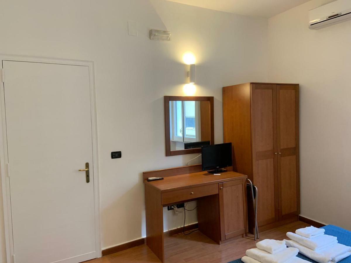 Hotel Lungomare Reggio de Calabre Extérieur photo